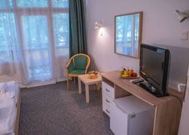CE Napfény Hotel 4