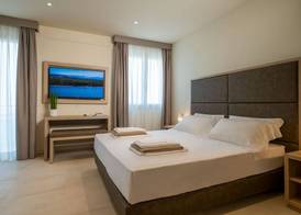 Palace Lido Hotel & Suites 5