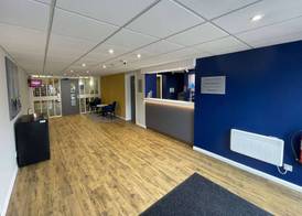 Days Inn by Wyndham Sedgemoor M5 3