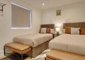 QE2 Loft Apartments 4