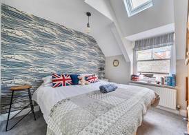Newly Refurbished 2nd Floor Apartment Lil Nauti 3