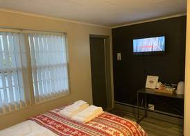 Yellow Springs Motel 2
