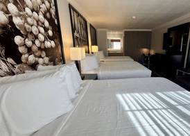 The Orchard Hotel Ukiah Wine Country Free Breakfast, Pool, & Hot Tub 3