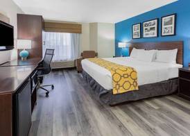 Baymont by Wyndham Milan 5