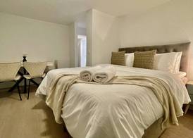 One Lux Stay near Antwerp Central 4