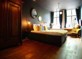 1637: Historic Canal View Suites 5