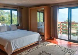Belgian Hotel 4