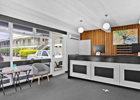 Park Motor Inn 3
