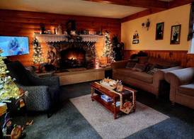 Covered Bridge Riverview Lodge 2