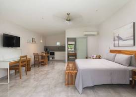 Tamarindo Bay Boutique Hotel, Apartments & Suites 4