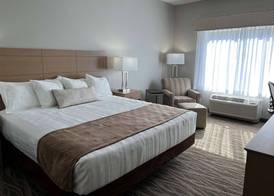 Best Western Plus Rumford Falls 5