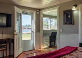 Historic Gilchrist Waterfront Resort 2