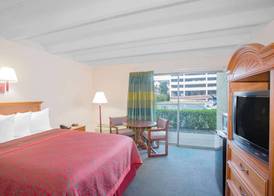 Days Inn by Wyndham Tallahassee University Center 3