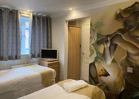 The George Hotel 4