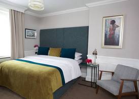 Hayes Hotel 4