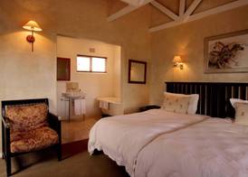 Leeuwenbosch Country House - Amakhala Game Reserve 3
