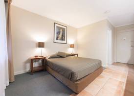 Forrest Hotel & Apartments 3