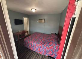Hiway Inn 2