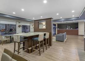 Best Western Plus North Houston Inn & Suites 2