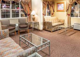 Royal Inn Midvale 2
