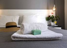 LOC HOSPITALITY Urban Suites 3