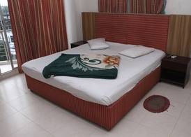 White Beach Hotel 4