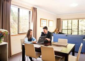Oxley Court Serviced Apartments 5