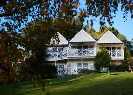 Lake House Daylesford 2