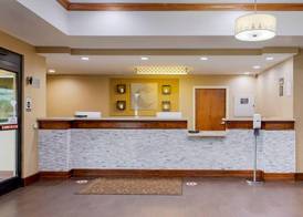 Comfort Suites Johnson City near University 4