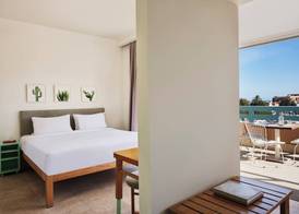 Captain's Inn Hotel 4