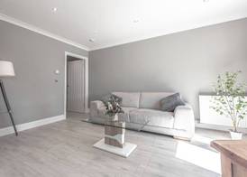 1 Bed Cottage-Sleeps 2-Parking-Pets-Hot Tub 5