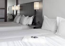 AC Hotel by Marriott Madrid Airport 5