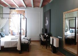 Les Monges Palace Boutique 5