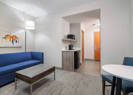 Holiday Inn Express & Suites COLUMBUS EDINBURGH by IHG 5