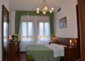 Hotel Villa Cipro 5