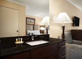 Days Inn by Wyndham Concord 3
