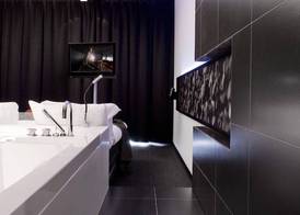 Carbon Hotel 5