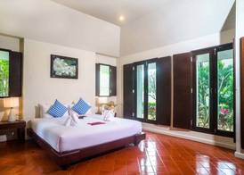 The Hive Hotel 2