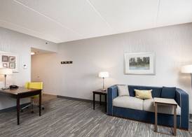 Hampton Inn & Suites Barrie 4