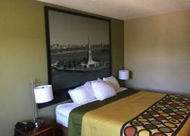 Super 8 by Wyndham Amsterdam 5