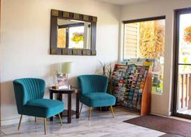 Red Lion Inn & Suites Vancouver 3