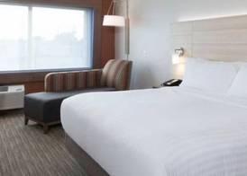 Holiday Inn Express & Suites KALAMAZOO WEST by IHG 2