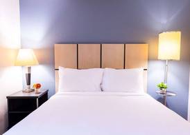 Sonesta Simply Suites Lansing 4