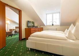 Hotel-Gasthof Höttl 2
