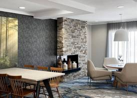Fairfield Inn & Suites by Marriott Rogers 5