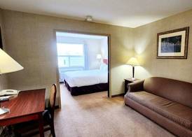 Park Hill Inn & Suite 5