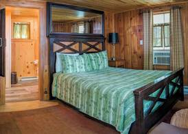 Hinckleys Dreamwood Cottages 4