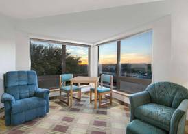 Super 8 by Wyndham Toledo 4
