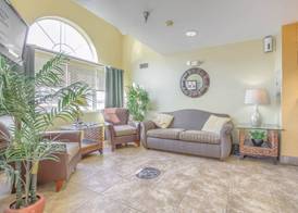 Microtel Inn & Suites by Wyndham Gulf Shores 2