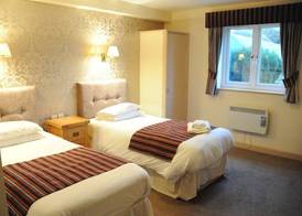 Strawberry Bank Hotel, NEC 5
